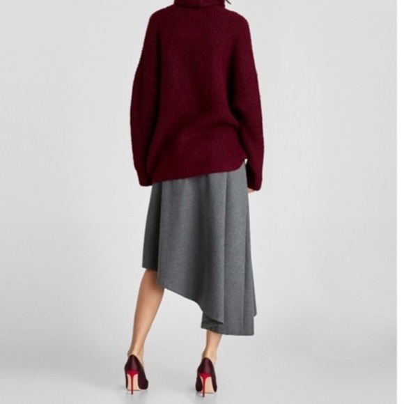 Zara Asymmetrical Skirt With Side Buttons - Picture 2 of 8